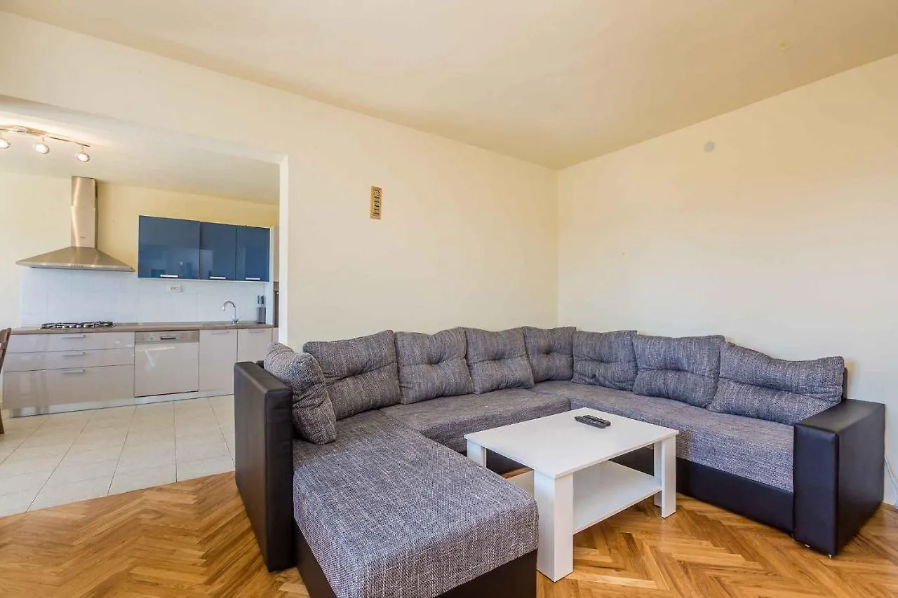 Apartment In Skrpcici - Insel Krk 41816 Skrbčići